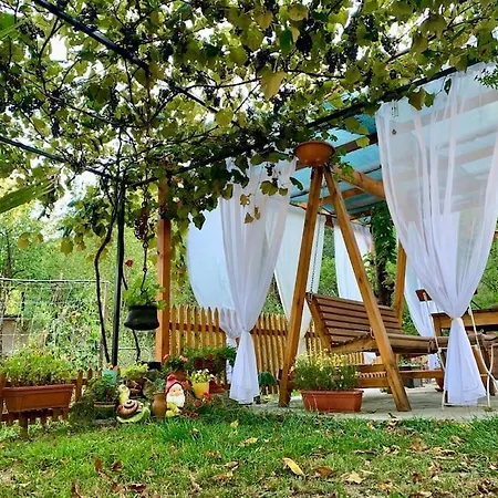 Sun House Gasthof Trjawna