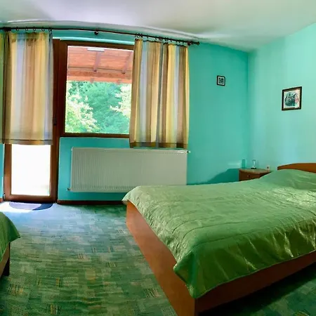 Sun House Trjavna