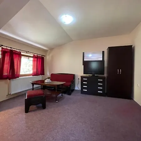 Sun House Pensiune Treavna