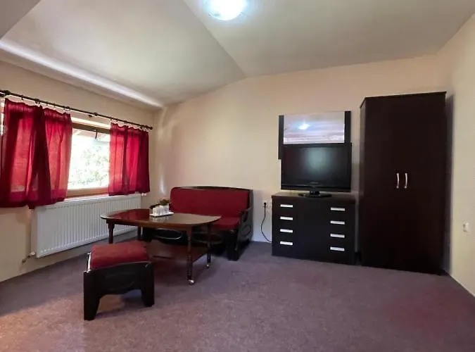 Sun House ゲストハウス トリャブナ